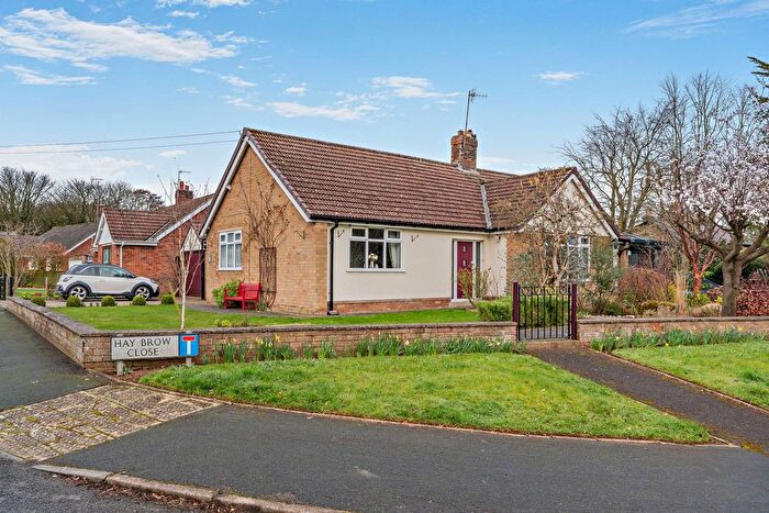 3 Bedroom Bungalow For Sale In Hay Brow Close, Scalby, Scarborough, YO13