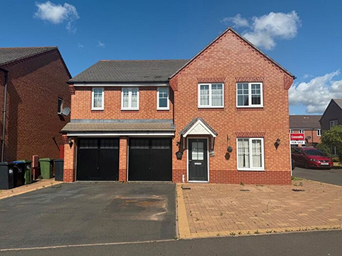 5 Bedroom Detached House For Sale In Brackley Crescent, Warwick, CV34