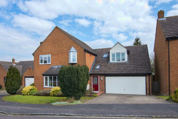 5 Bedroom House To Rent In Conifer Close, Oxford, OX2