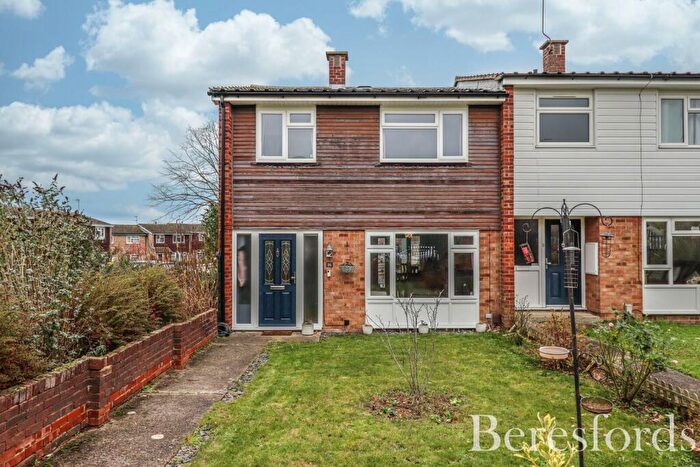 3 Bedroom End Of Terrace House For Sale In Duffield Road, Chelmsford, CM2