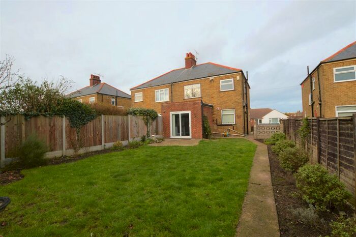 3 Bedroom Semi-Detached House To Rent In Margate, CT9