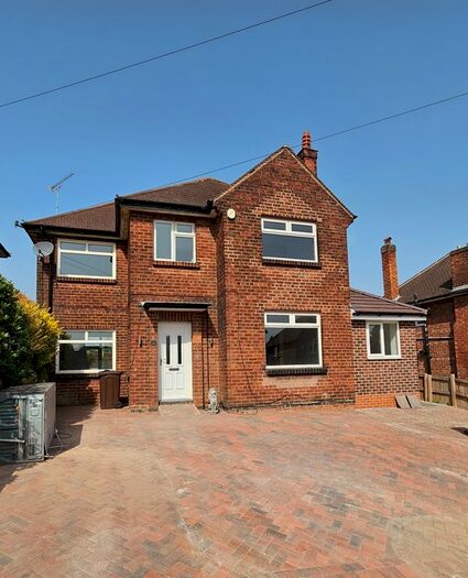 4 Bedroom Detached House To Rent In Ribblesdale Road, Nottingham, NG5