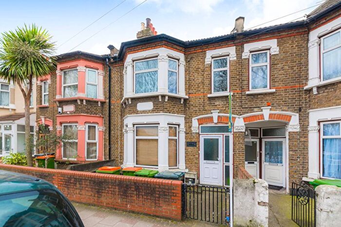 2 Bedroom Flat To Rent In Harold Road, Upton Park, London, E13