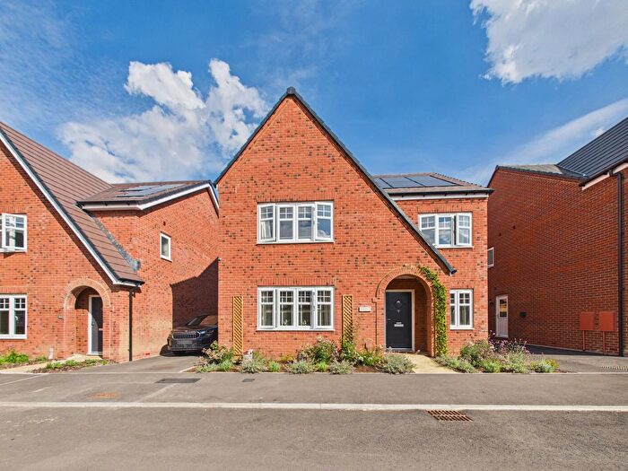 4 Bedroom Detached House For Sale In Old Orchard, Great Oldbury, Stonehouse, GL10