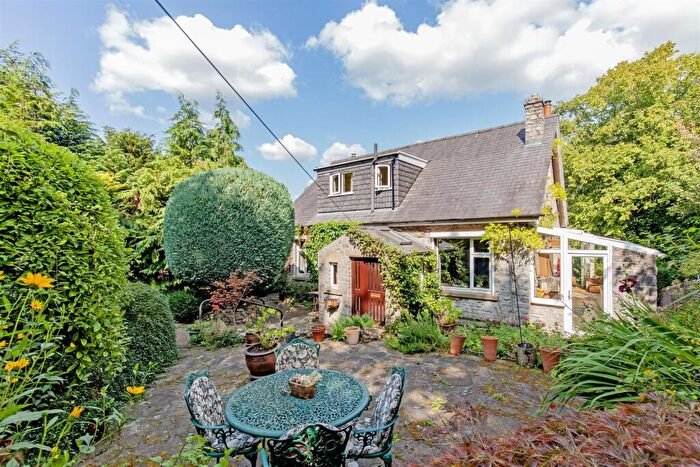 4 Bedroom Detached House For Sale In Jeffrey Lane, Bradwell, Hope Valley, S33