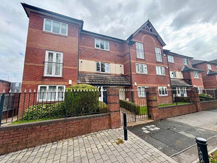 2 Bedroom Flat To Rent In Belvedere Square, Peel Hall Road, Manchester, M22