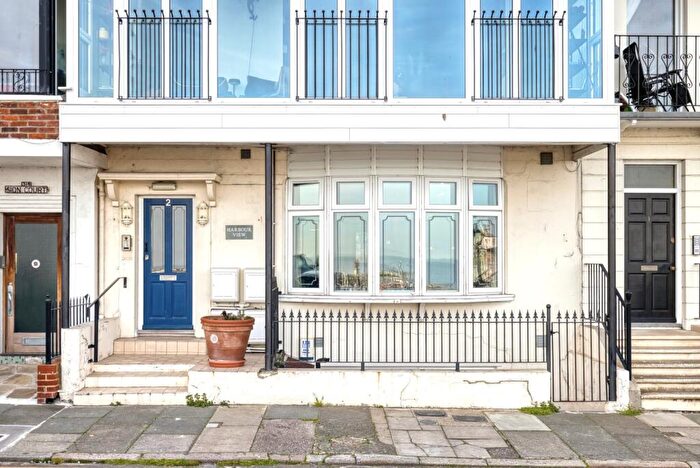 3 Bedroom Flat For Sale In Sion Hill, Ramsgate, Kent, CT11