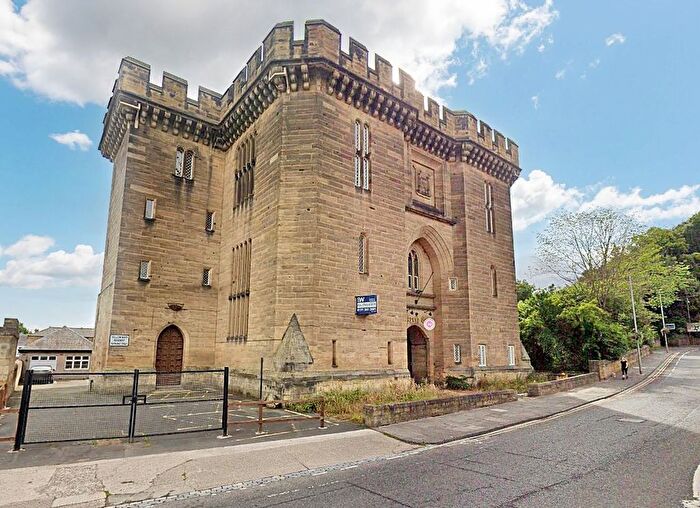 2 Bedroom Flat To Rent In Castle Bank, Morpeth, NE61