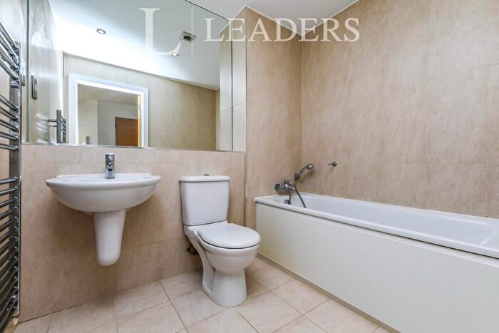 2 Bedroom Apartment To Rent In Woolsack Way, Godalming, GU7