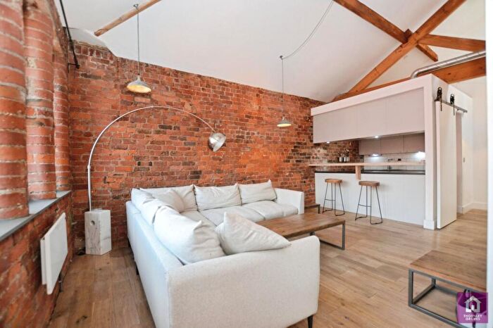 3 Bedroom Flat To Rent In Dale Street, Northern Quarter, Manchester, M1