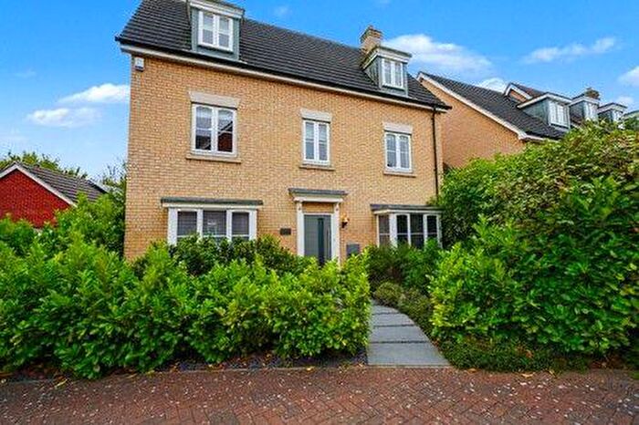 4 Bedroom Detached House For Sale In Mountford Close, Little Canfield, Dunmow, CM6