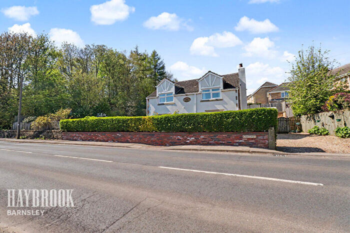 4 Bedroom Detached House For Sale In Knabbs Lane, Silkstone Common, S75