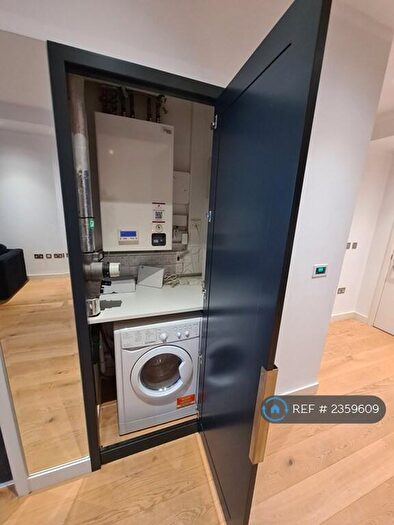 1 Bedroom Flat To Rent In Bridgewater House, London, E14
