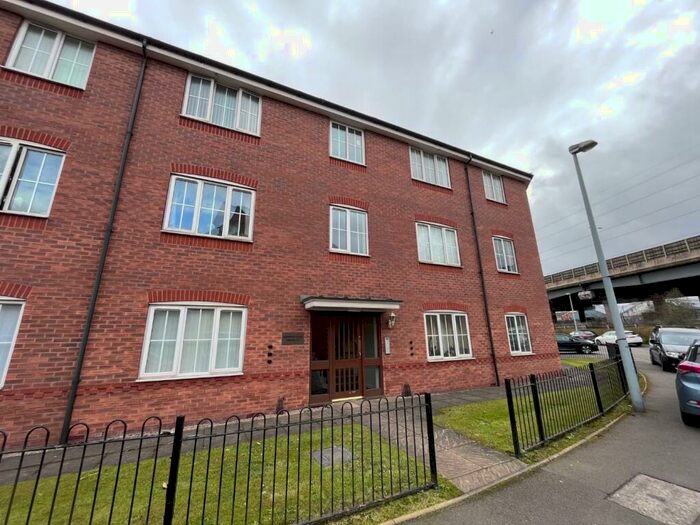 2 Bedroom Flat To Rent In Ashwood Close, Oldbury, B69