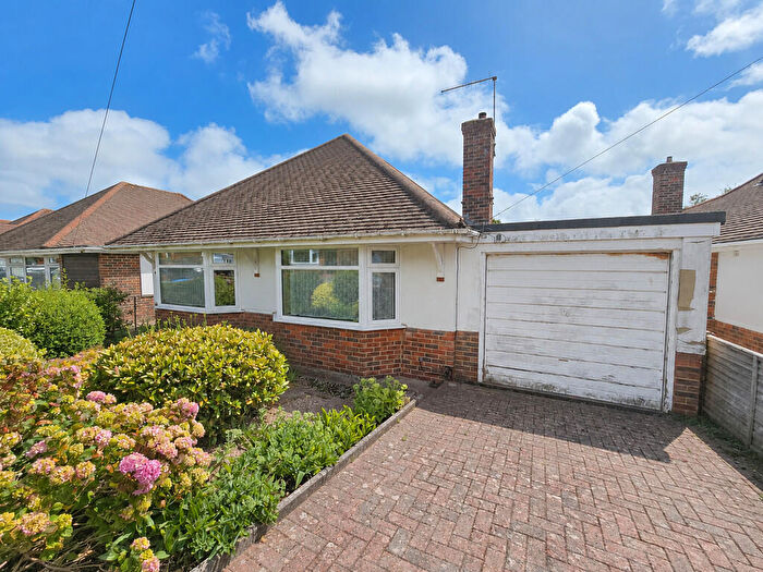 2 Bedroom Detached Bungalow For Sale In Green Field Close, Southwick, BN42
