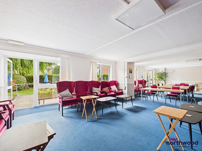 1 Bedroom Flat To Rent In The Avenue, Eastbourne, BN21