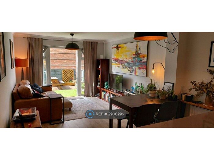 2 Bedroom Maisonette To Rent In Leabank Square, London, E9