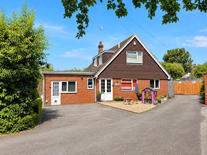 4 Bedroom Detached Bungalow For Sale In Liddington Street, Swindon, SN2