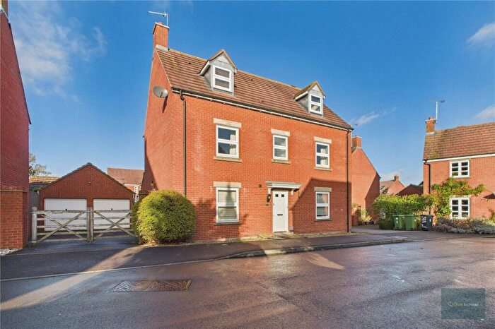 5 Bedroom Detached House For Sale In Park Road, Melksham, SN12