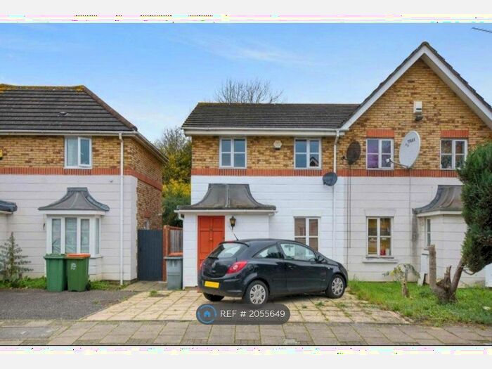3 Bedroom Semi-Detached House To Rent In Tynemouth Close, London, E6