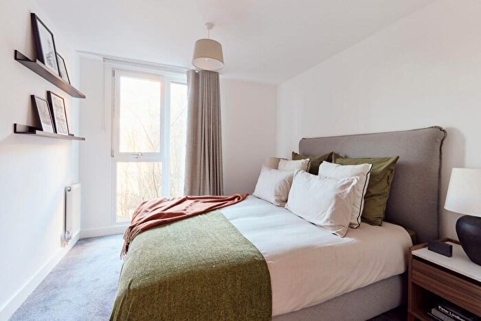 3 Bedroom Apartment To Rent In The Junction, Whitehall, Leeds, West Yorkshire, LS12