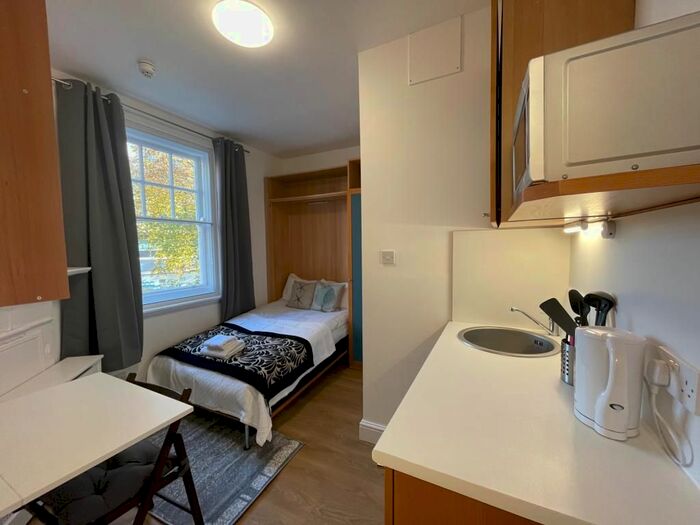 Studio To Rent In Fulham Palace Road, Hammersmith, London, W6