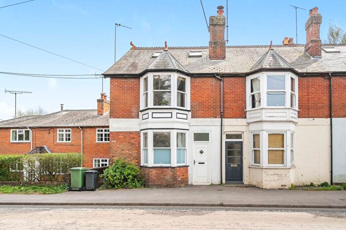 3 Bedroom Maisonette For Sale In High Street, Twyford, SO21