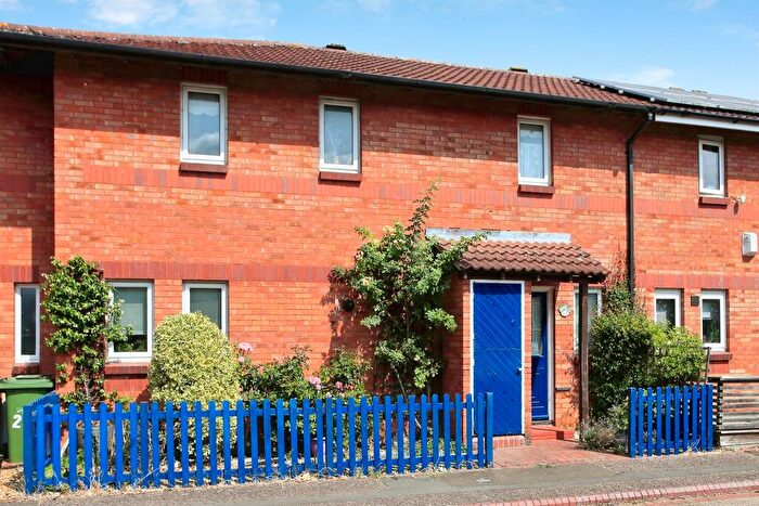 4 Bedroom Terraced House For Sale In Canwell, Peterborough, PE4