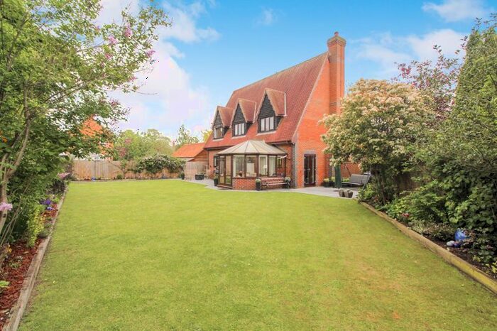 5 Bedroom Detached House For Sale In Holm Oak Green, Cardington, MK44