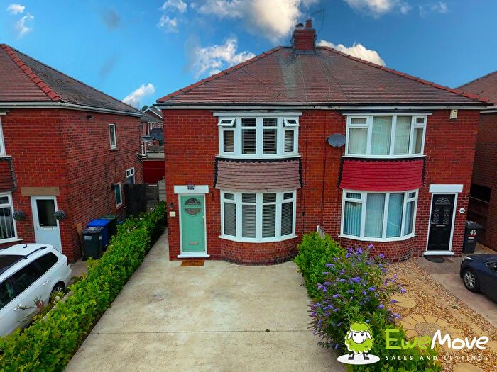 3 Bedroom Semi Detached House For Sale In St. Martins Avenue, Cusworth, DN5