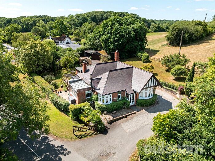 2 Bedroom Bungalow For Sale In Dordale Road, Belbroughton, Stourbridge, Worcestershire, DY9