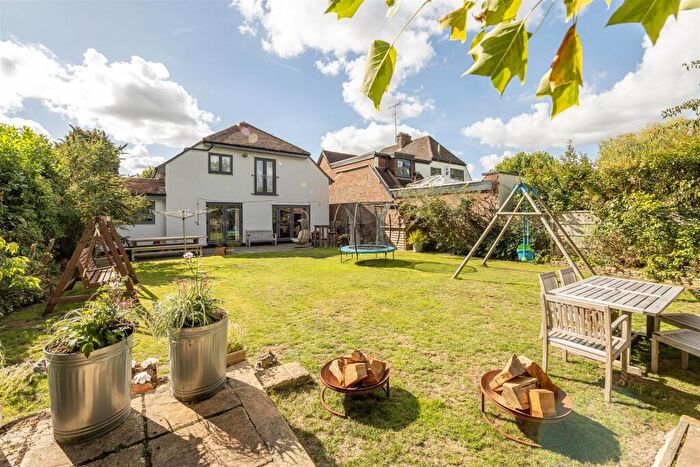 5 Bedroom Detached House For Sale In Lime Avenue, Blackmore End, AL4