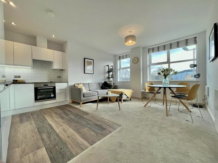 1 Bedroom Flat To Rent In Woodview, First Avenue, Poynton, Stockport, SK12