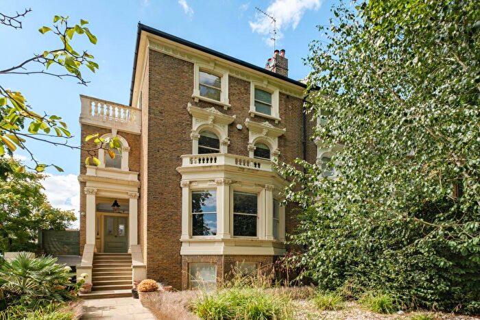 8 Bedroom End Of Terrace House For Sale In Highbury New Park, Highbury, N5