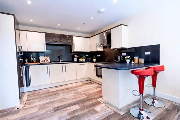 2 Bedroom Apartment To Rent In Ecco, S11