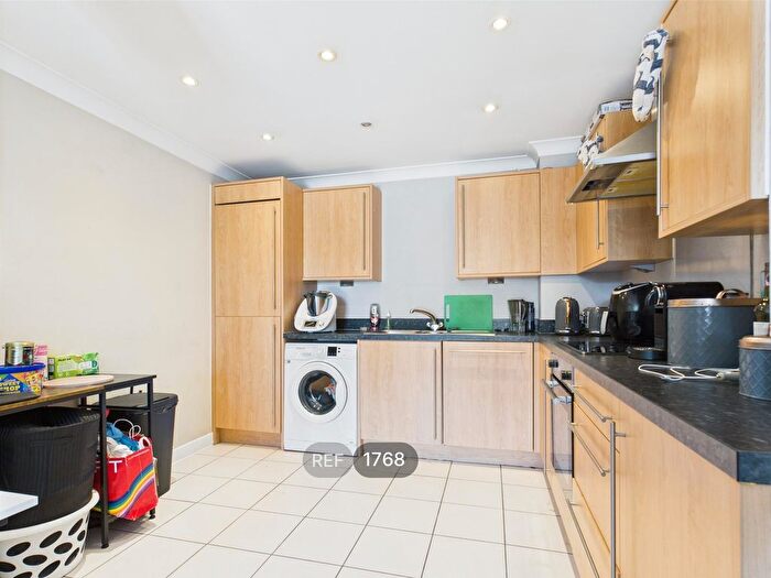 1 Bedroom Flat To Rent In Quayside Drive, Colchester, CO2