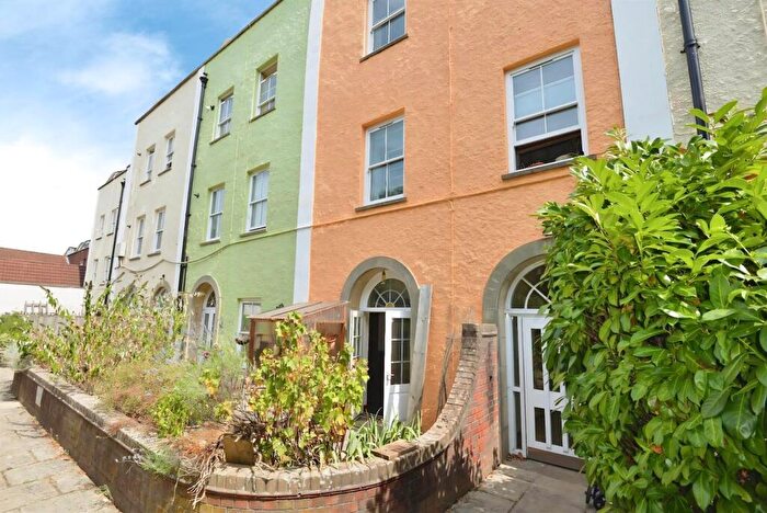 1 Bedroom Flat For Sale In Cave Court, Wilder Street, Bristol, BS2