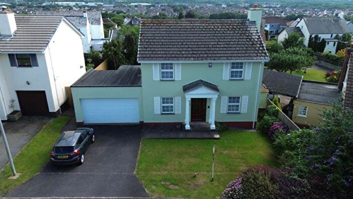 4 Bedroom Detached House For Sale In Lower Cross Road, Bickington, Barnstaple, EX31
