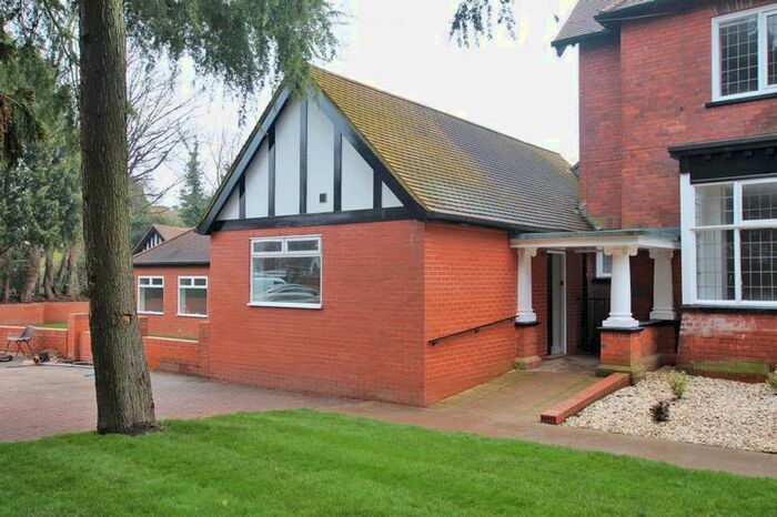 2 Bedroom Bungalow To Rent In Abbey Road, Grimsby, DN32