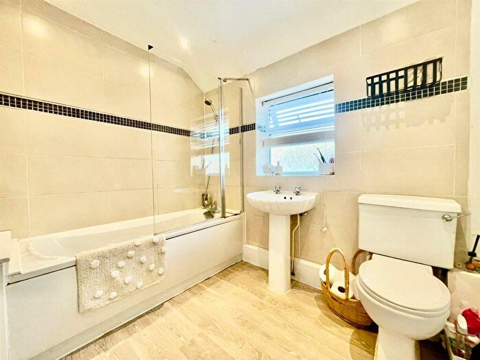 2 Bedroom Terraced House For Sale In Blackpool Road, Ashton-On-Ribble, Preston, PR2
