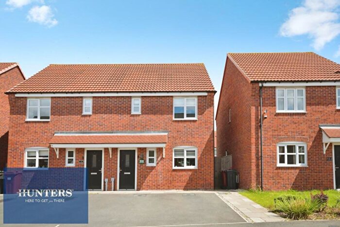 3 Bedroom Semi-Detached House For Sale In Privet Close, Bolsover, Chesterfield, S44