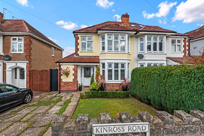 3 Bedroom Semi-Detached House For Sale In Kinross Road, Leamington Spa, CV32