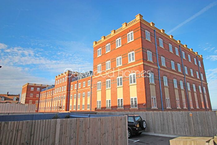 1 Bedroom Flat To Rent In Westbrook Gardens, Margate, CT9