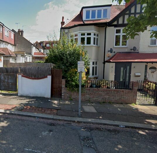 1 Bedroom Flat To Rent In St. Marys Road, London, NW11