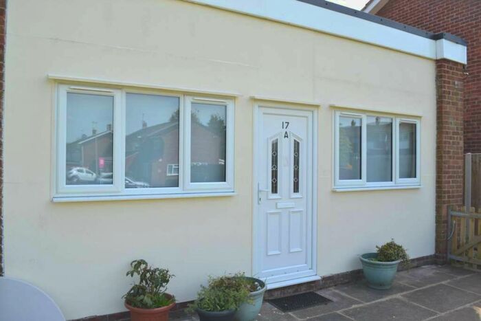 1 Bedroom Flat To Rent In Glynswood, Chinnor, OX39