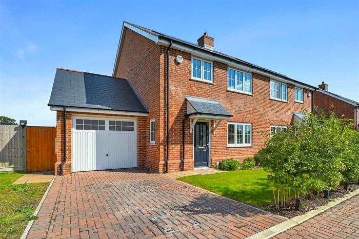 3 Bedroom Semi-Detached House For Sale In Bells Meadow, Raydon, Ipswich, IP7