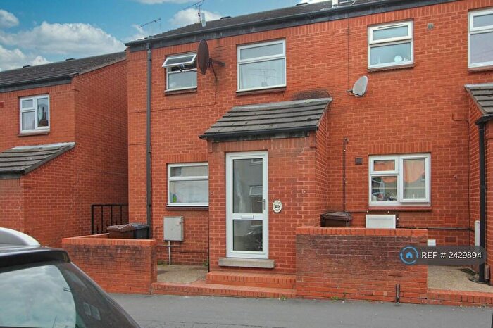 2 Bedroom End Of Terrace House To Rent In John Street, Lincoln, LN2