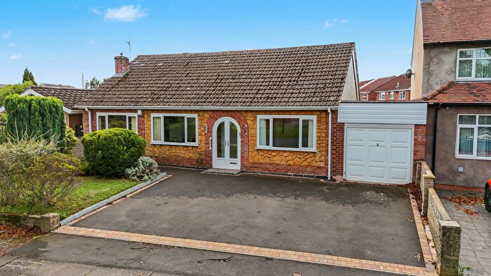2 Bedroom Detached Bungalow For Sale In Robin Hood Lane, Birmingham, B28