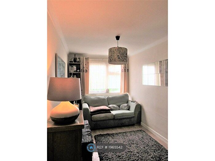 1 Bedroom Flat To Rent In North Tenth Street, Milton Keynes, MK9