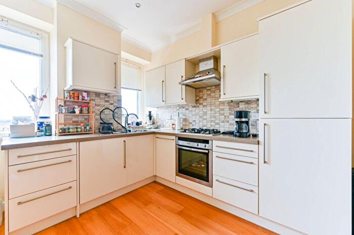 2 Bedroom Flat To Rent In The Broadway, Stanmore, Stanmore, HA7